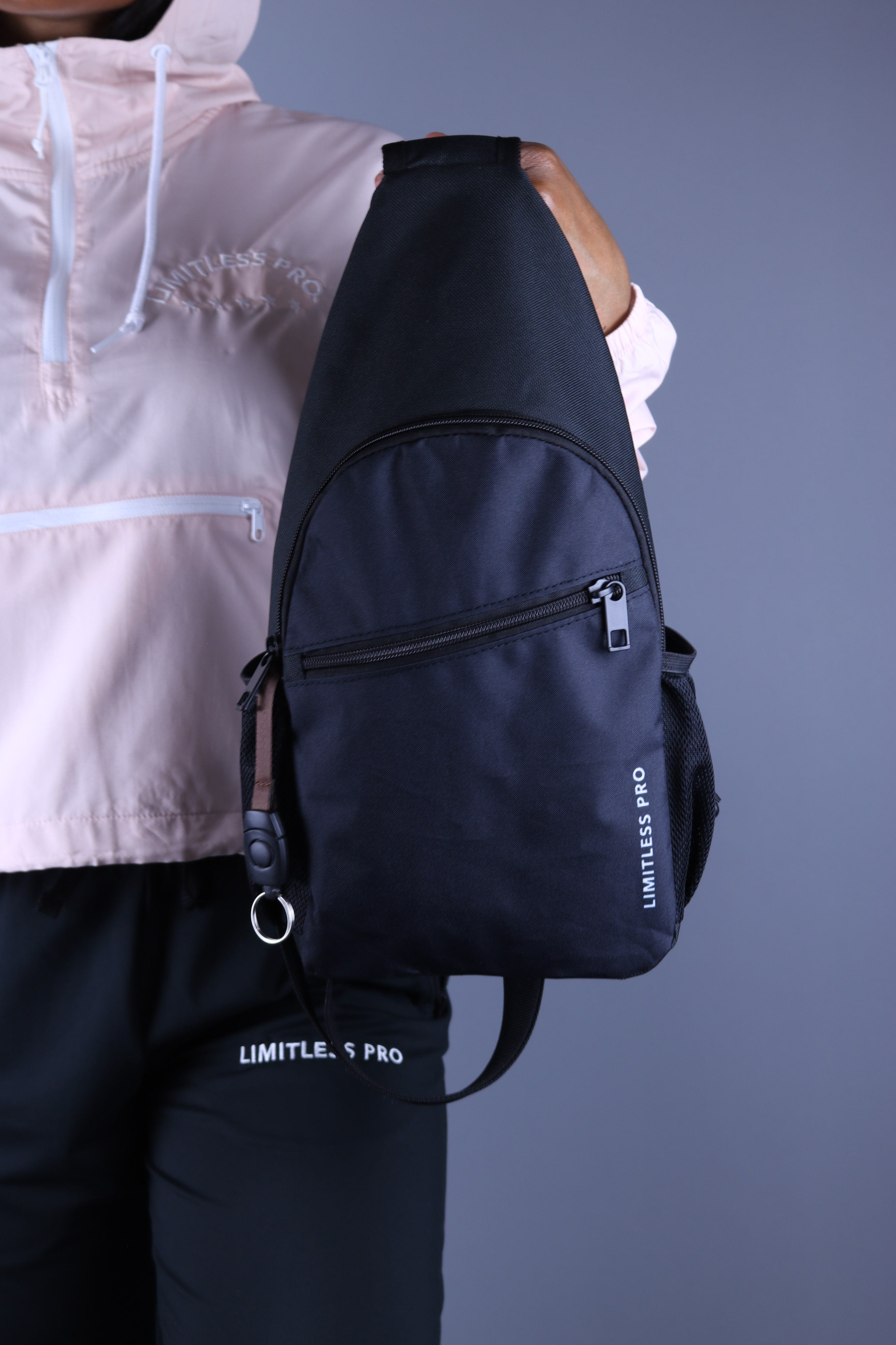 Elegante & CO - Limitless Pro Sports Chest Bag (Black)
